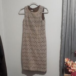 Elegant Cream Sleeveless Dress